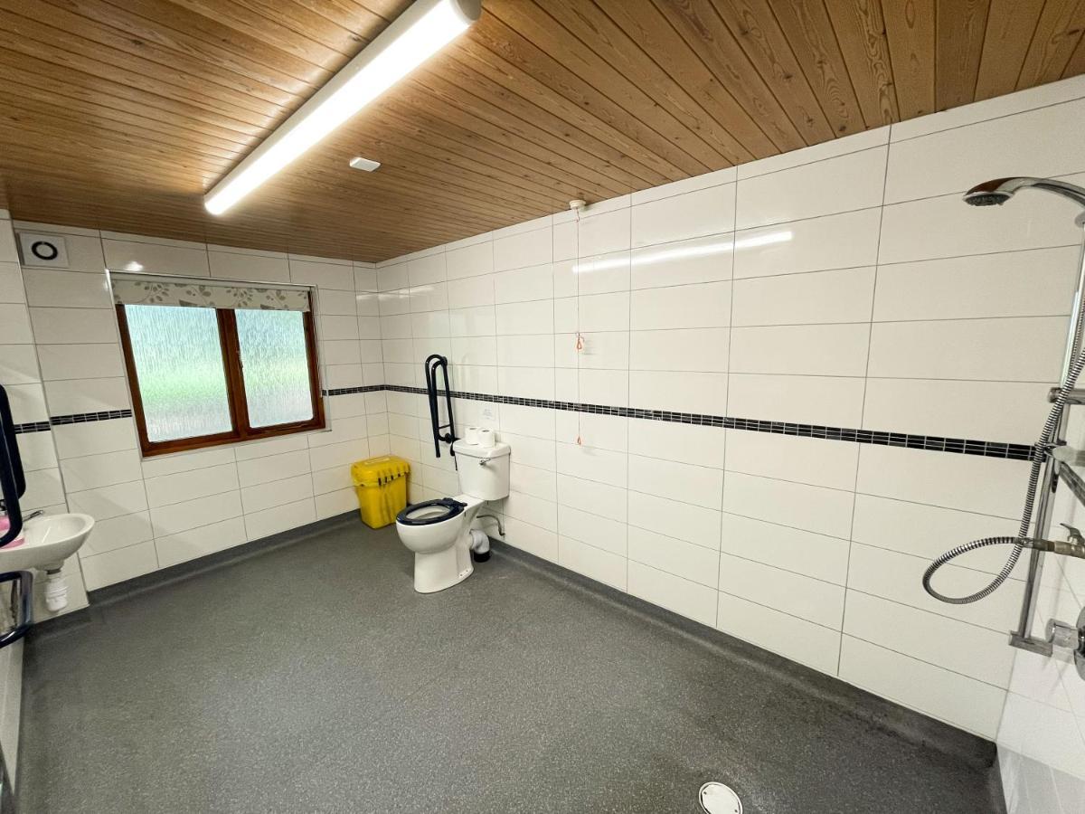 Avon Tyrrell Outdoor Activity Centre Villa Bransgore ภายนอก รูปภาพ