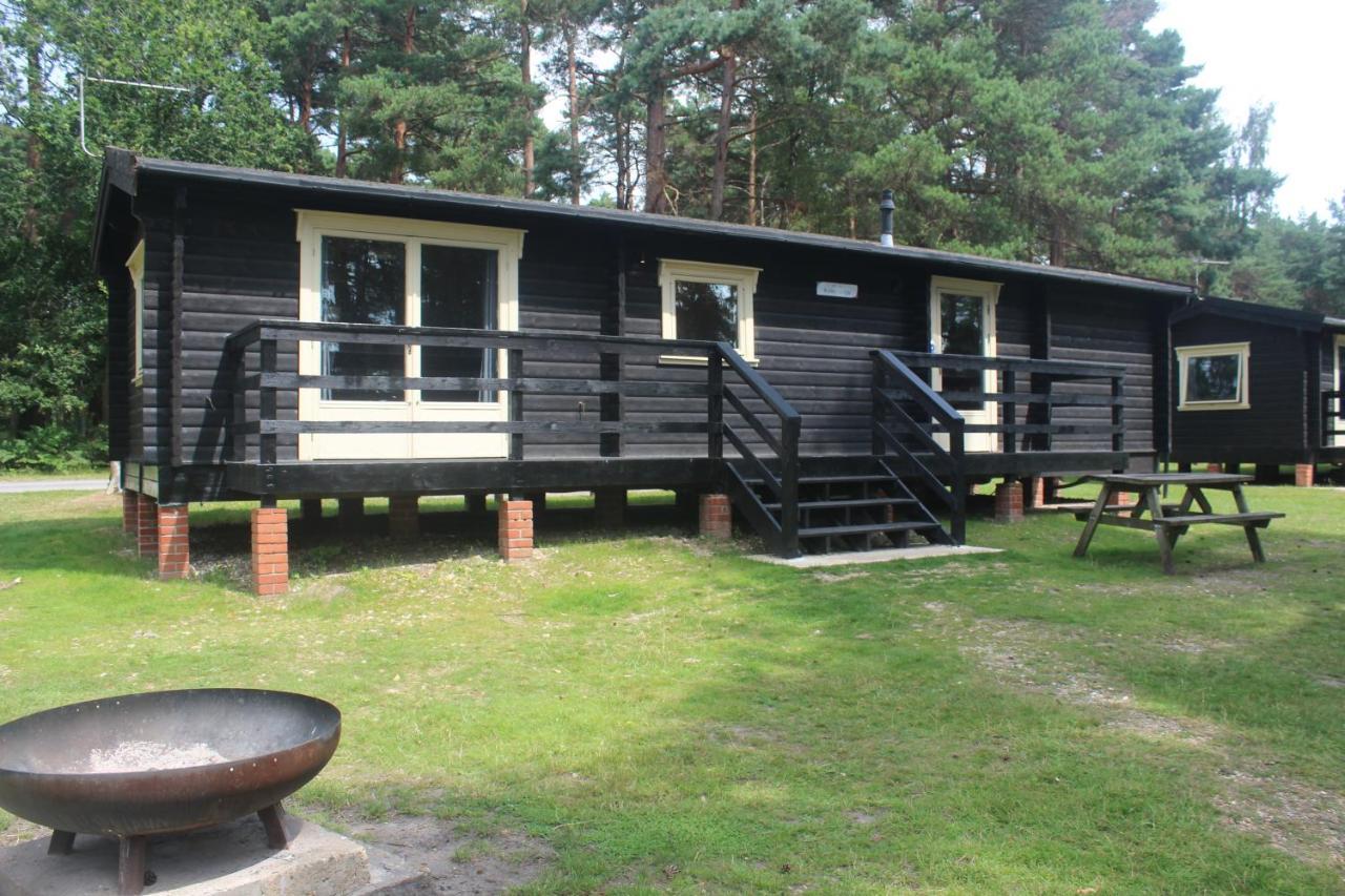Avon Tyrrell Outdoor Activity Centre Villa Bransgore ภายนอก รูปภาพ